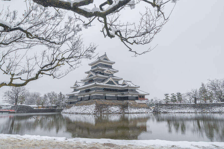 does-it-snow-in-japan-offseasonbackpack