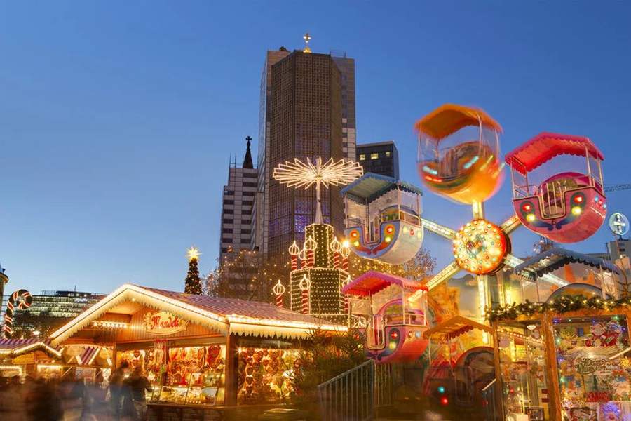 christmas-market-on-breitscheidplatz