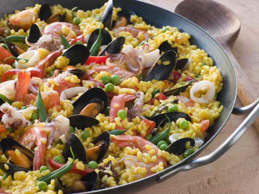 spanish-paella-for-winter