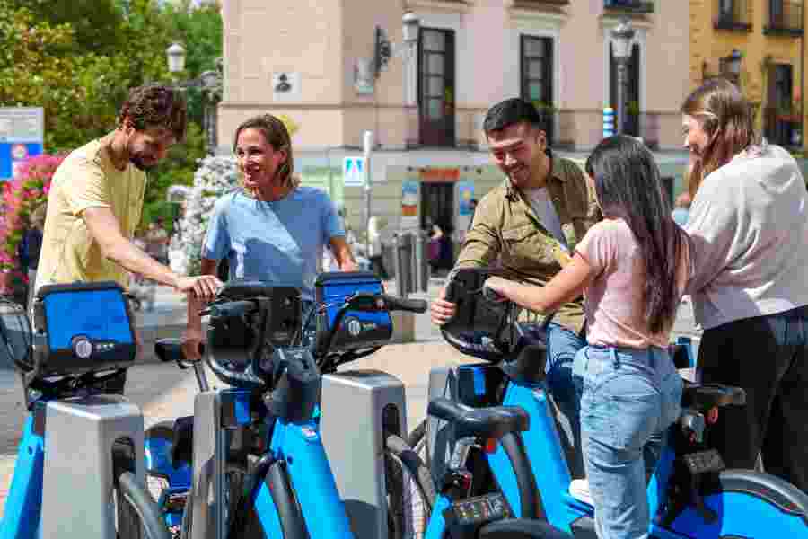 winter-bike-tour-in-barcelona