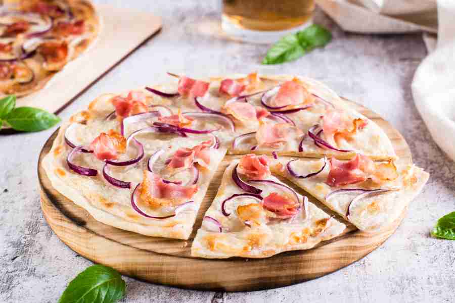 flammkuchen-winter-foods-in-colmar