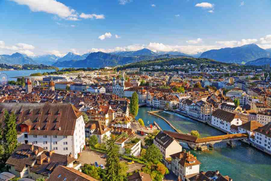 lucerne-switzerland-in-winter