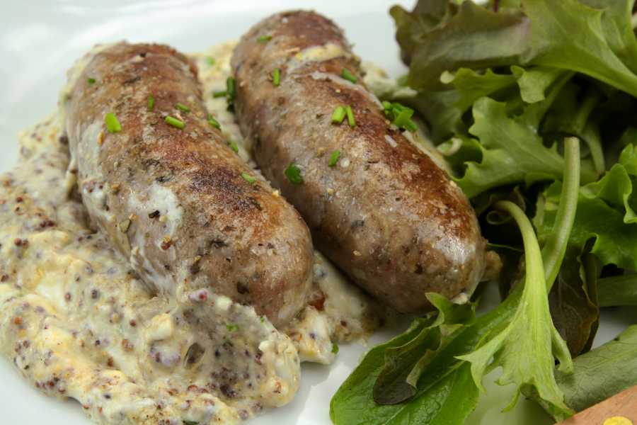 lyonnaise-sausage-foods-in-winter