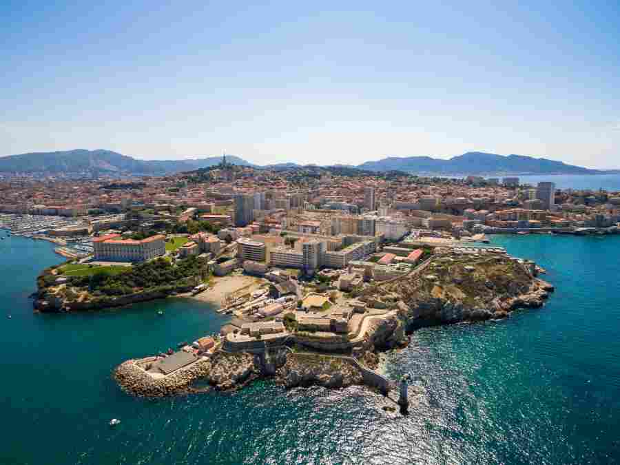 marseille-city-in-winter