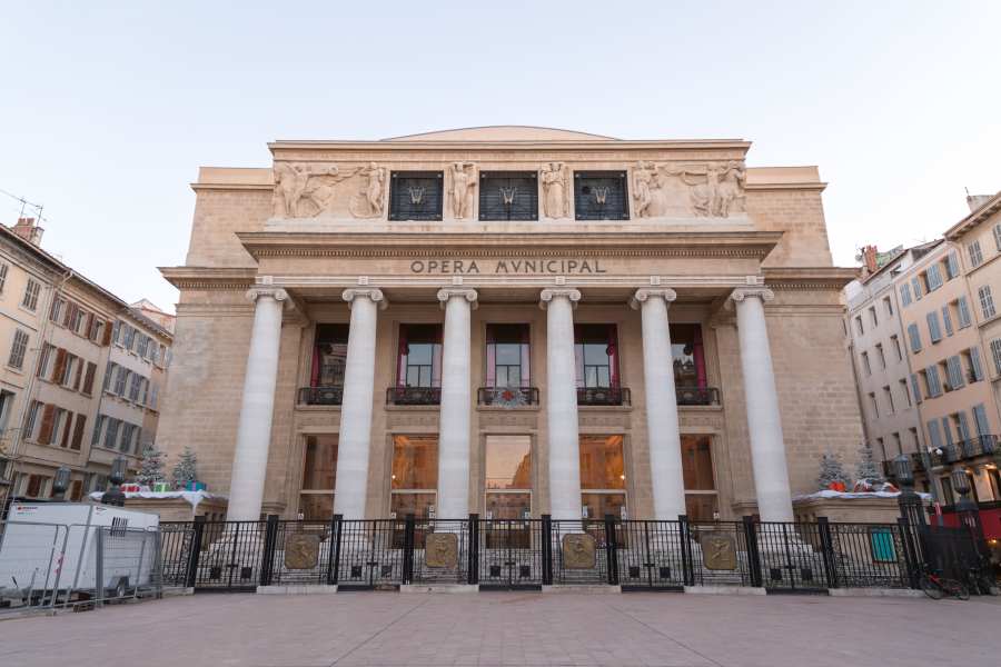 opera-de-marseille-in-winter