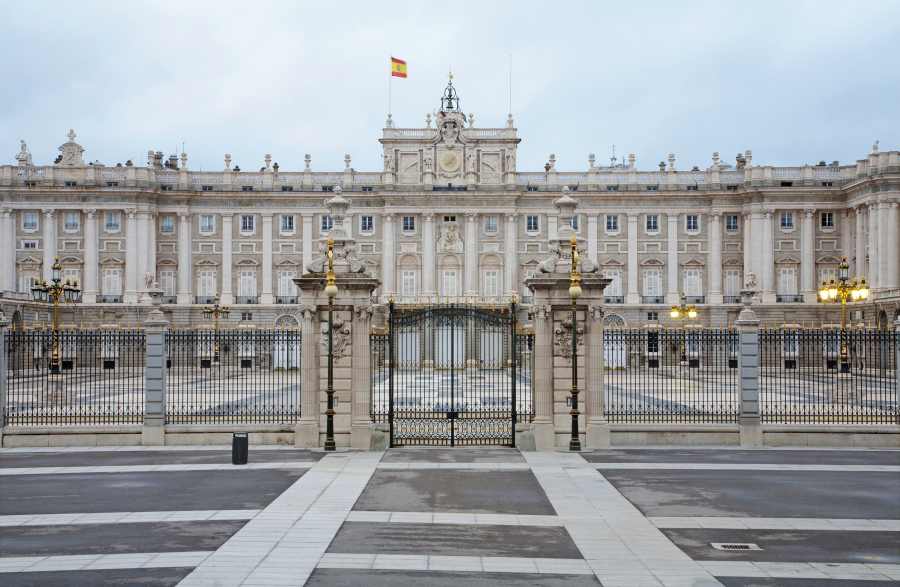 royal-palace-in-madrid