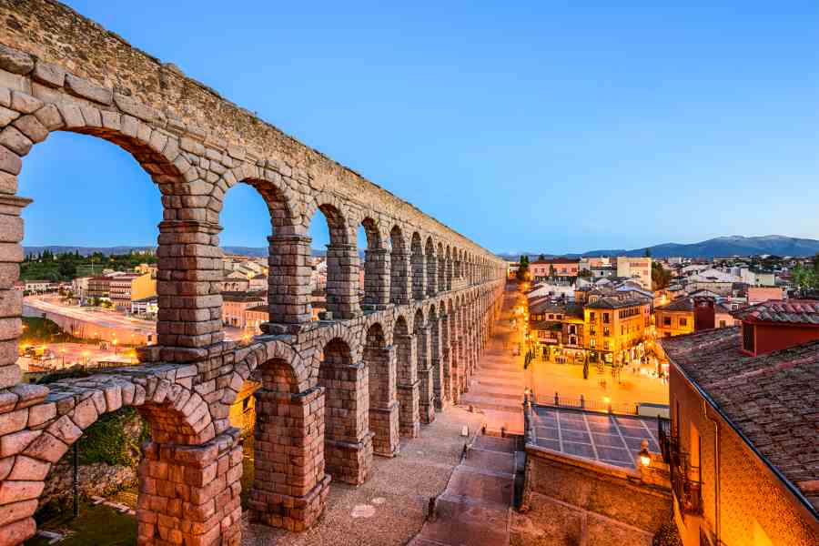 segovia-spain-in-winter