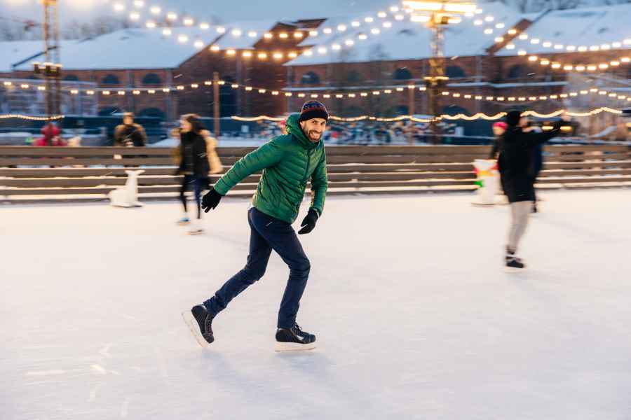 ice-skating-in-venice