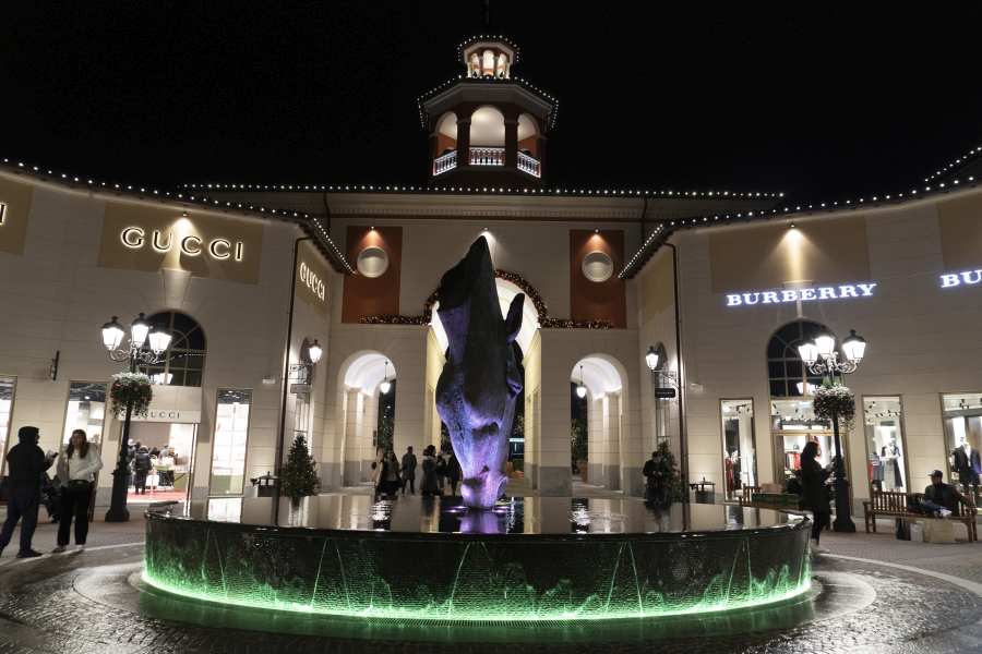 milan-malls-serravalle-designer-outlet