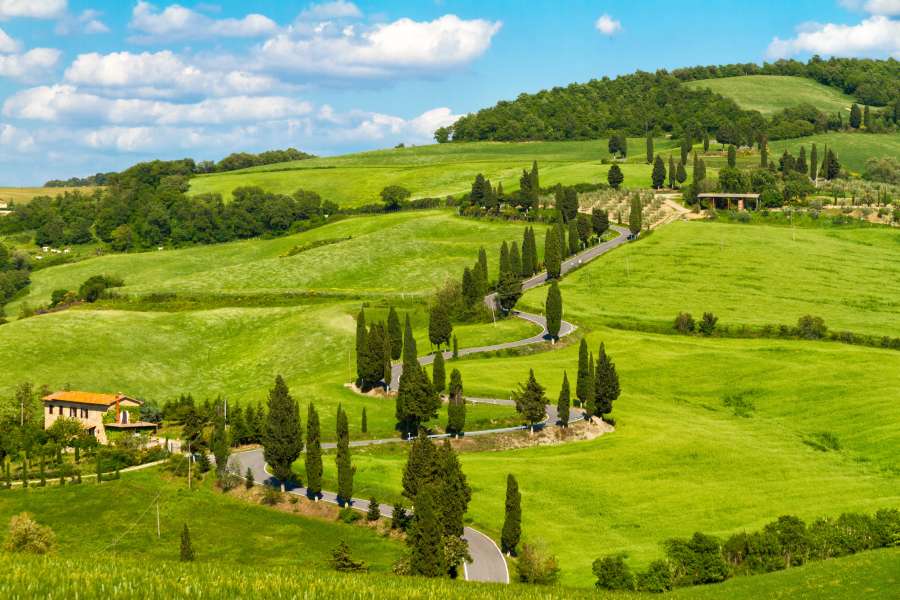 val-dorcia-italy-in-winter